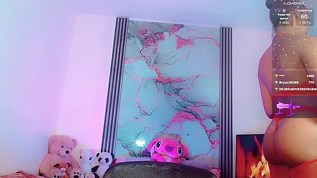 Snapshot of _ChanellR_ chatting on October 14, 2025, 11:14 pm ChanellR online show from October 14, 2025, 11:14 pm