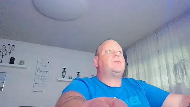 Snapshot of pimmelmann3 chatting on June 10, 2026, 7:15 pm pimmelmann3 online show from June 10, 2026, 7:15 pm