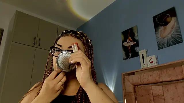 SAMY NIX online show from December 3, 2025, 12:04 pm