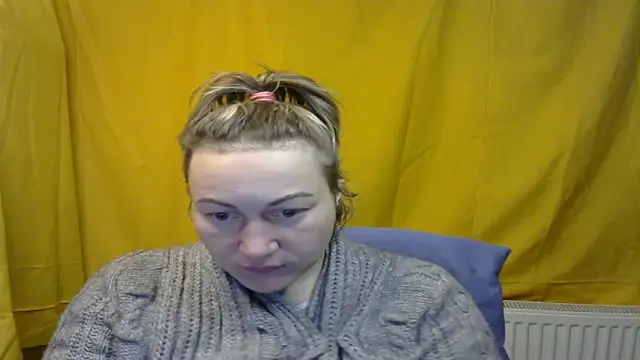 wLESLYMOSw online show from February 17, 2025, 8:16 pm