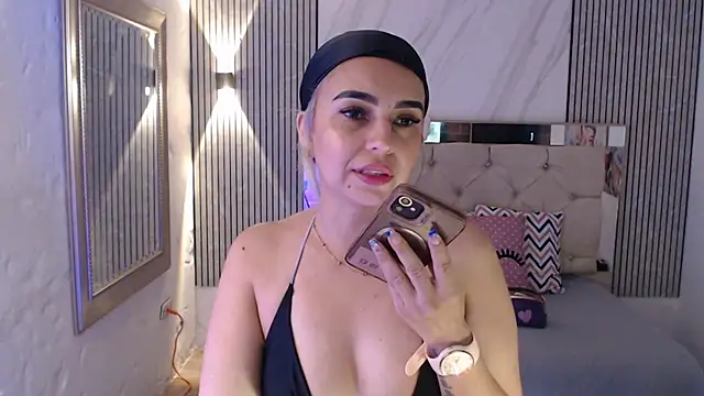 Snapshot of ashley__tylor chatting on February 2, 2026, 9:25 pm ashley tylor online show from February 2, 2026, 9:25 pm