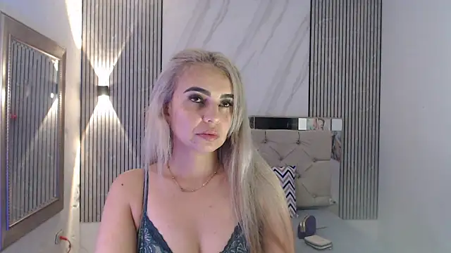 Snapshot of ashley__tylor chatting on February 2, 2026, 2:43 am ashley tylor online show from February 2, 2026, 2:43 am