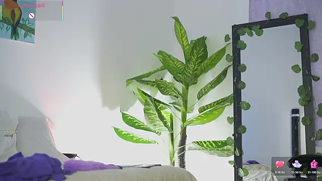 Snapshot of EmmaSanzz_ chatting on February 20, 2026, 11:12 am EmmaSanzz online show from February 20, 2026, 11:12 am