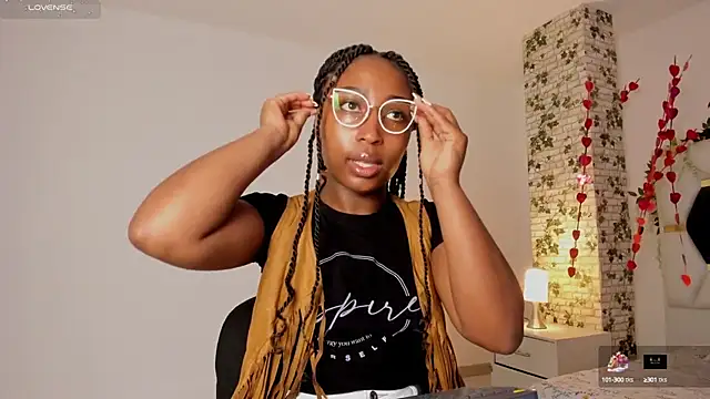 Snapshot of EmmaSanzz_ chatting on February 20, 2025, 11:31 am EmmaSanzz online show from February 20, 2025, 11:31 am