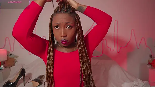 Snapshot of EmmaSanzz_ chatting on November 21, 2025, 11:20 am EmmaSanzz online show from November 21, 2025, 11:20 am