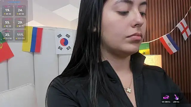 Julietasantos   online show from July 9, 2026, 6:18 pm