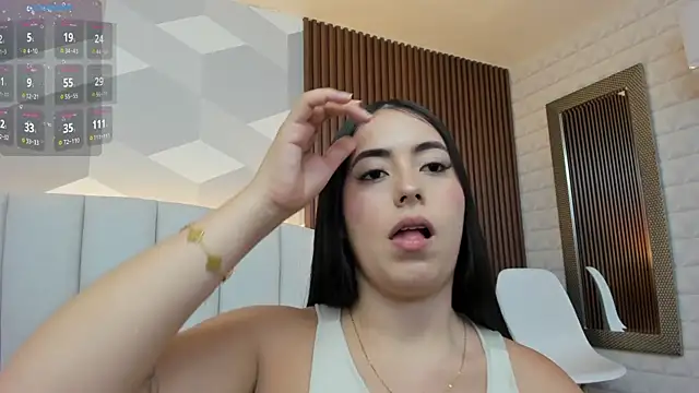 Snapshot of Julietasantos__ chatting on October 18, 2025, 6:32 pm Julietasantos online show from October 18, 2025, 6:32 pm