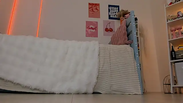 Snapshot of Lily_Young chatting on October 20, 2025, 5:09 am Lily Young online show from October 20, 2025, 5:09 am