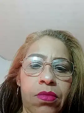 Snapshot of madonna101 chatting on February 13, 2025, 1:19 am madonna101 online show from February 13, 2025, 1:19 am