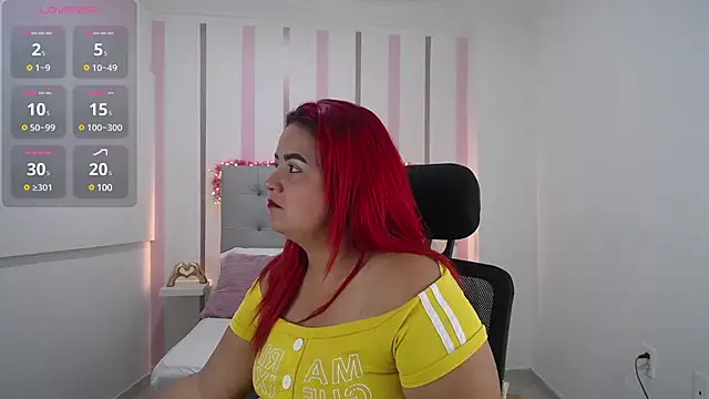 Snapshot of Mariana_Rojas chatting on February 14, 2025, 5:19 am Mariana Rojas online show from February 14, 2025, 5:19 am
