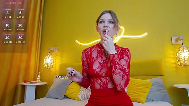 lessysweety online show from November 17, 2025, 3:32 am