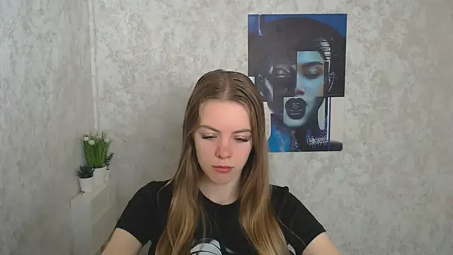 Snapshot of AliceFlirtt_ chatting on September 23, 2025, 8:21 am AliceFlirtt online show from September 23, 2025, 8:21 am