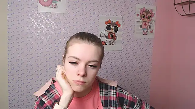 Snapshot of AliceFlirtt_ chatting on February 4, 2025, 1:16 pm AliceFlirtt online show from February 4, 2025, 1:16 pm