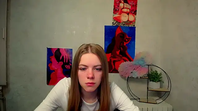 Snapshot of AliceFlirtt_ chatting on November 21, 2025, 7:40 am AliceFlirtt online show from November 21, 2025, 7:40 am