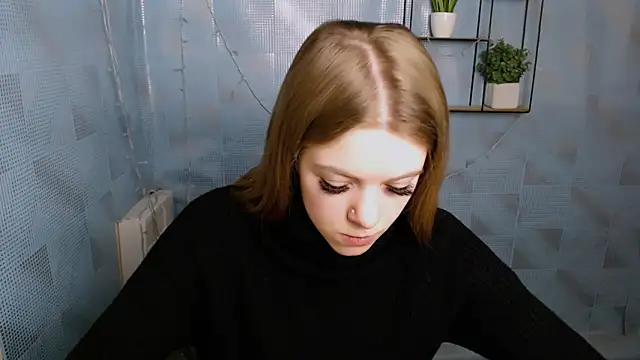 Snapshot of AliceFlirtt_ chatting on February 6, 2025, 8:18 am AliceFlirtt online show from February 6, 2025, 8:18 am