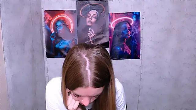 Snapshot of AliceFlirtt_ chatting on November 13, 2025, 8:18 am AliceFlirtt online show from November 13, 2025, 8:18 am