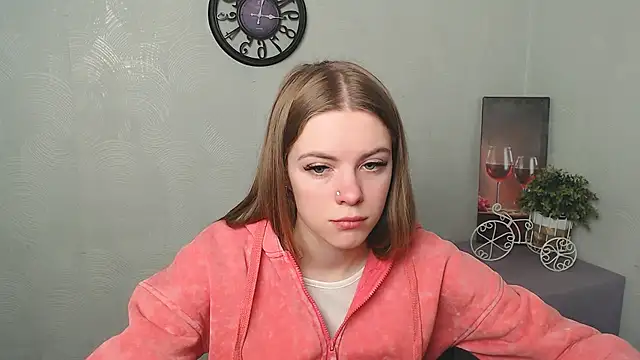 Snapshot of AliceFlirtt_ chatting on February 26, 2025, 8:17 am AliceFlirtt online show from February 26, 2025, 8:17 am