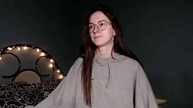 wow  kelly online show from October 22, 2025, 2:27 pm