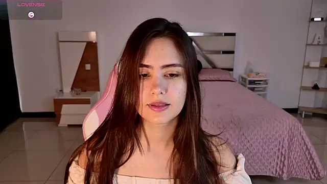 AllisonPalmer online show from September 11, 2025, 12:49 pm