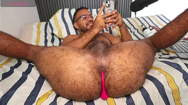 Snapshot of Little_Bear00 chatting on May 7, 2026, 3:37 pm Little Bear00 online show from May 7, 2026, 3:37 pm