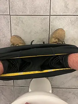 Snapshot of cussy007 chatting on February 4, 2026, 2:45 pm cussy007 online show from February 4, 2026, 2:45 pm