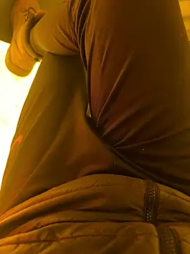 Snapshot of cussy007 chatting on February 26, 2026, 1:22 pm cussy007 online show from February 26, 2026, 1:22 pm