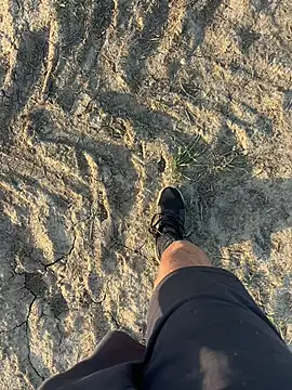 Snapshot of cussy007 chatting on March 26, 2026, 5:11 pm cussy007 online show from March 26, 2026, 5:11 pm