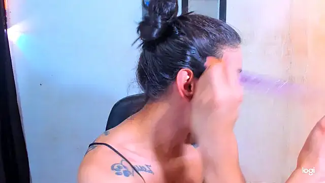 juanblakbigcock online show from January 14, 2026, 4:32 pm