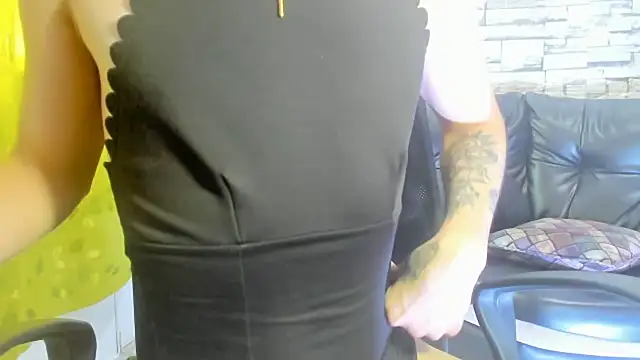 Snapshot of Heidy_Sumers chatting on July 28, 2026, 8:52 pm Heidy Sumers online show from July 28, 2026, 8:52 pm