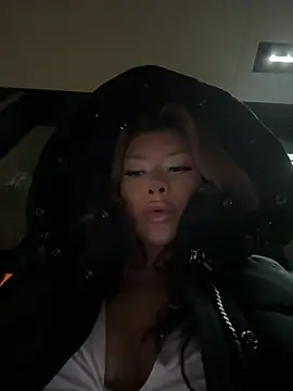 jackelinuh online show from March 3, 2026, 10:50 pm