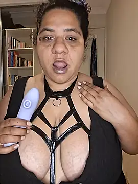kittykat42069 online show from July 18, 2026, 8:23 am