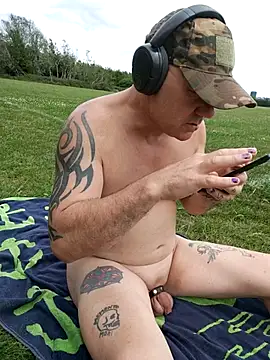 Sissy bottom online show from June 21, 2026, 1:17 pm