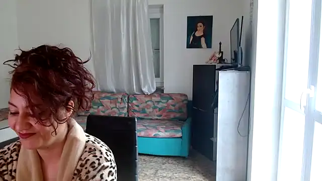 Snapshot of danasantoreal chatting on April 11, 2026, 7:56 am danasantoreal online show from April 11, 2026, 7:56 am