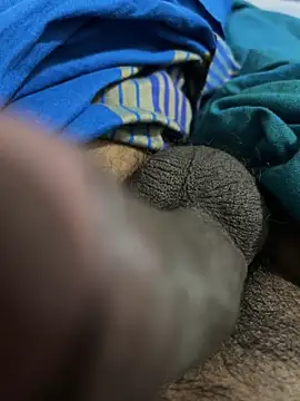 SLMaxNiro online show from October 11, 2025, 1:17 am