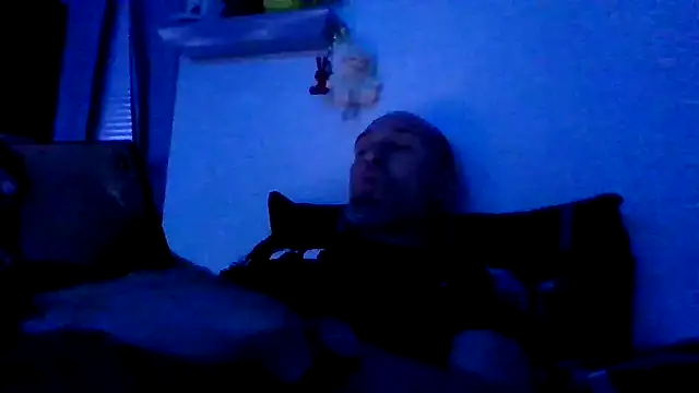 Snapshot of El_Gizmo chatting on March 18, 2026, 9:12 am El Gizmo online show from March 18, 2026, 9:12 am