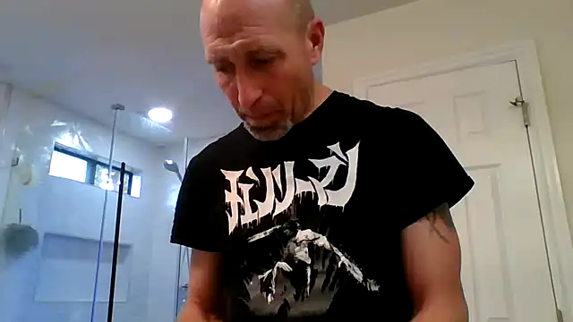 Snapshot of El_Gizmo chatting on March 5, 2026, 5:42 pm El Gizmo online show from March 5, 2026, 5:42 pm