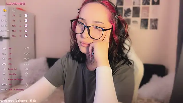 Snapshot of AnastasiaSun chatting on February 4, 2026, 3:40 pm AnastasiaSun online show from February 4, 2026, 3:40 pm