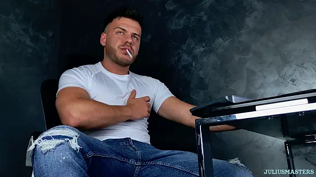 Snapshot of juliusmasters chatting on February 7, 2026, 11:13 pm juliusmasters online show from February 7, 2026, 11:13 pm