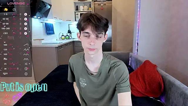 Aaron Boom online show from May 10, 2026, 11:06 pm