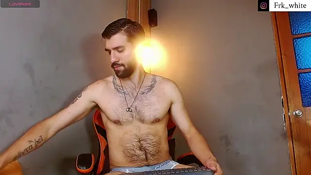 Snapshot of Mr_WhiteCock chatting on April 1, 2026, 4:36 am Mr WhiteCock online show from April 1, 2026, 4:36 am