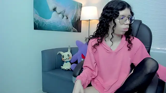 Angel Dust18 online show from December 18, 2025, 3:38 pm