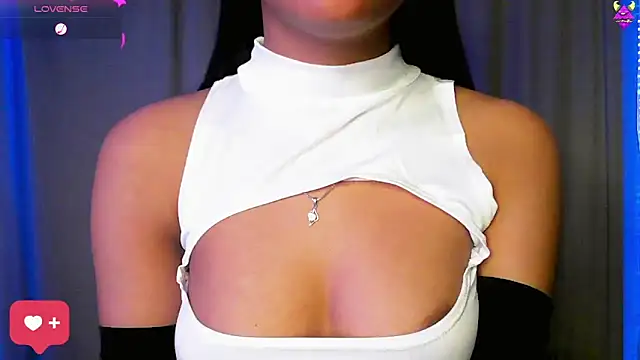 Snapshot of CallMeSima chatting on February 21, 2025, 1:44 pm CallMeSima online show from February 21, 2025, 1:44 pm