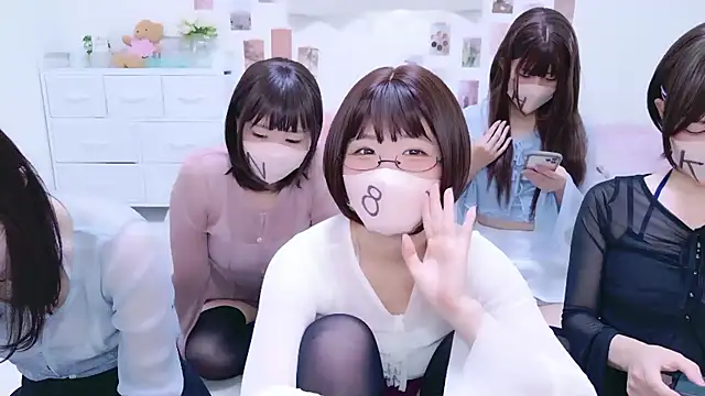 841 yayoi online show from October 20, 2025, 3:41 am