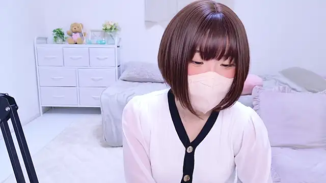 841 yayoi online show from February 15, 2025, 4:47 am