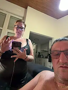 Snapshot of darkmoonsubmissive chatting on July 26, 2026, 8:27 pm darkmoonsubmissive online show from July 26, 2026, 8:27 pm