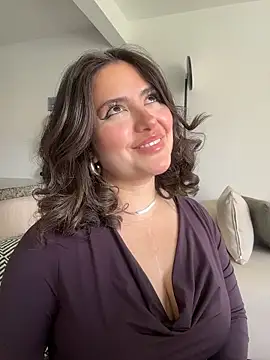 sukhakunis1 online show from April 27, 2026, 2:48 pm