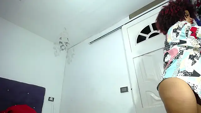 Squirter pussybomb online show from May 20, 2026, 4:42 am