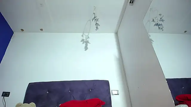 Snapshot of Squirter_pussybomb chatting on October 24, 2025, 5:17 am Squirter pussybomb online show from October 24, 2025, 5:17 am