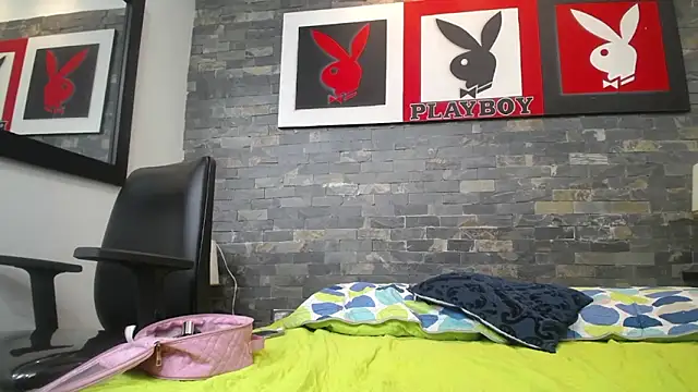 dayadubey  online show from March 25, 2026, 11:31 am