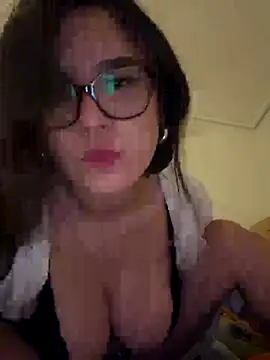 Its Jade online show from October 25, 2025, 7:47 pm